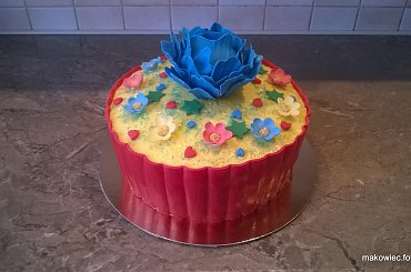 cupcake dla dziweczynki #cupcake #ciastko #tort #ciastko #torty #okazjonalne #bajkowe #torty