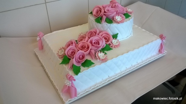 Torcik weselny #tort #weselny #tort #okolicznościowy #tort na #specjalne #okazje #weselny #róże