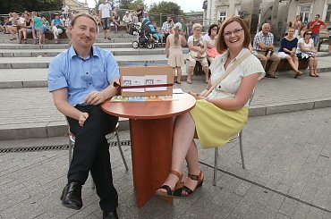 Koncert przy fontannach. Dyryguje Dariusz Krajewski #Grandioso #MDK #Radom