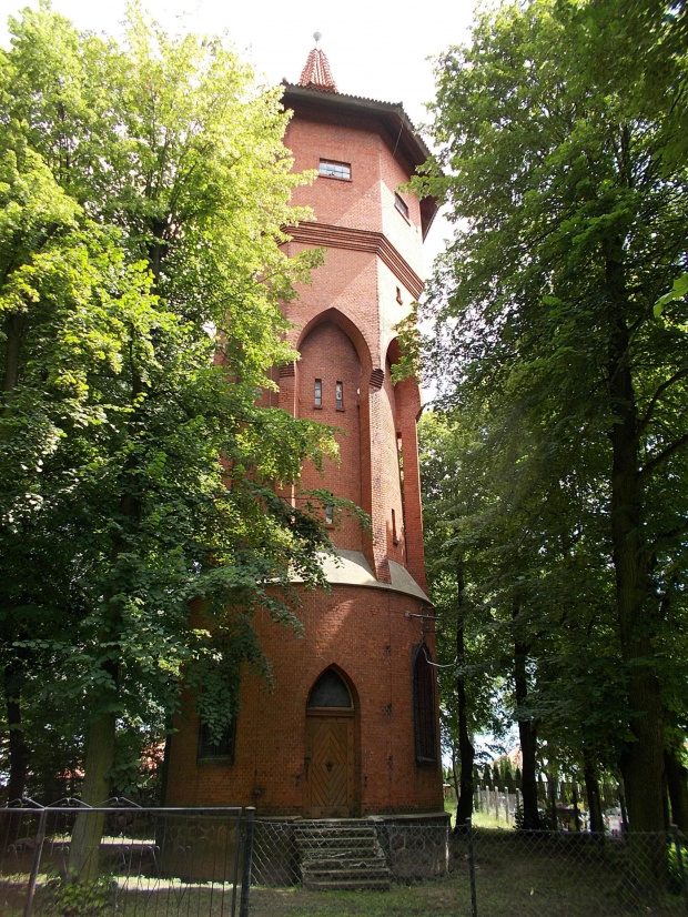 Pasłęk-zabytkowa wieża ciśnień