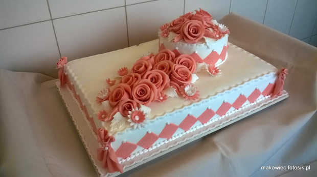 Tort weselny 12 kg biało -łososiowy #tort #weselny #tort #okazjonalny #tort