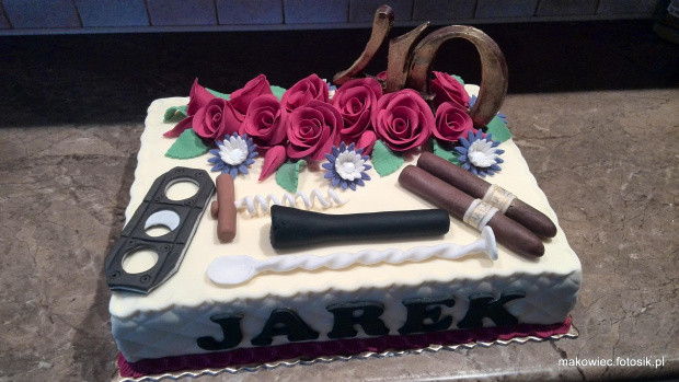 Urodziny Jarka #barman #tort #dls #barmana #torty #okazjonalne #tort na #urodziny #cygara #obcinacz do #cygar
